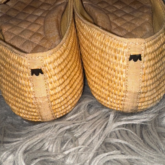 EUC Birdies Starling Raffia Flat Maize Size 9.5 - Picture 8 of 10